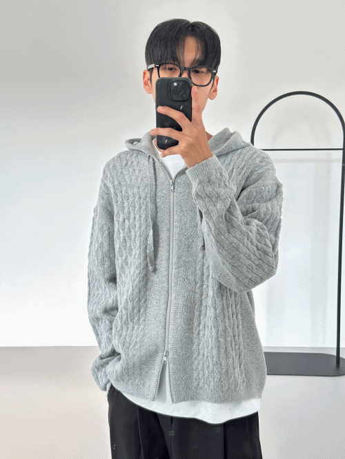 DH. Cable Hood Knit Zip-Up